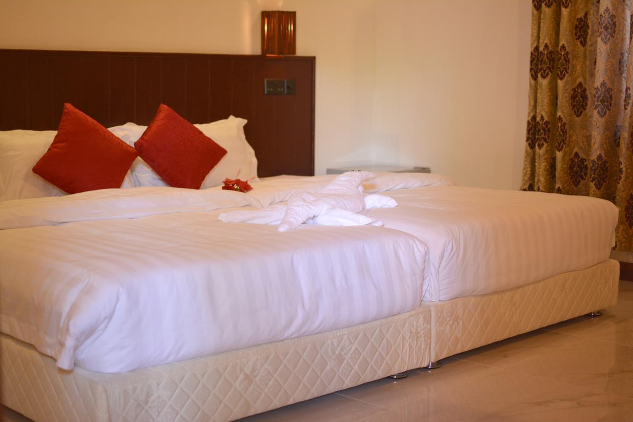 Noomuraka Inn Omadhoo Buitenkant foto